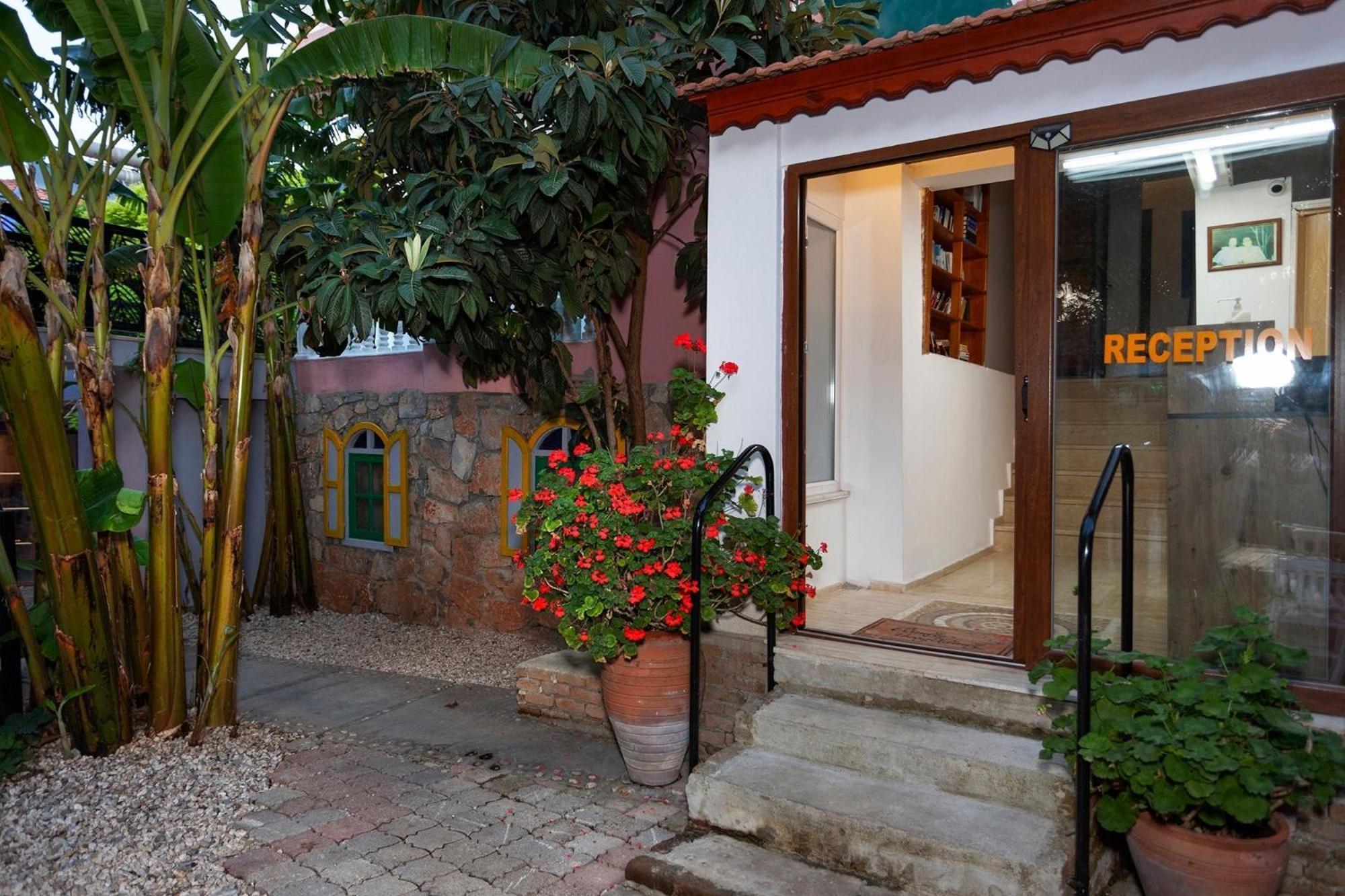 London Hotel Oludeniz Exterior photo