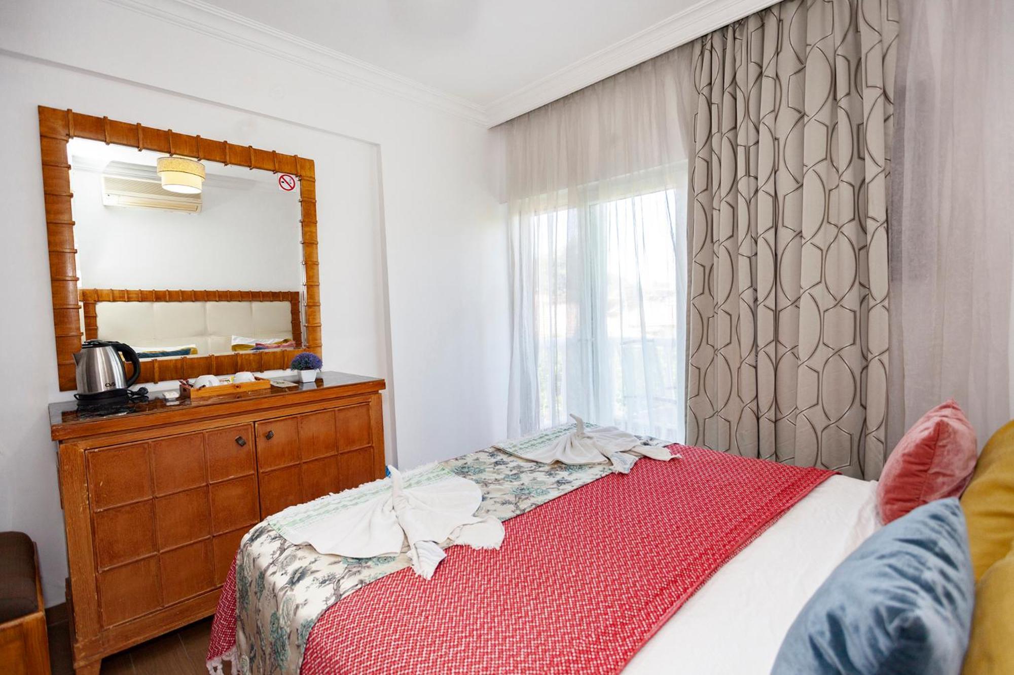 London Hotel Oludeniz Exterior photo