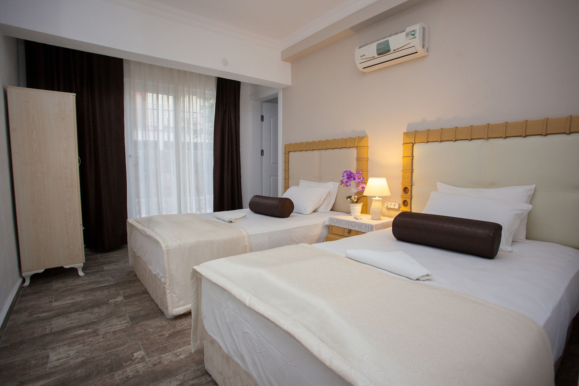 London Hotel Oludeniz Exterior photo